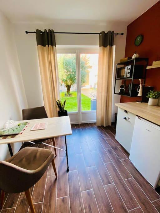Studio D'Hotes Avec Piscine « Le Clos N°6 » Cormicy Ngoại thất bức ảnh